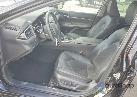 2020 Toyota Camry Xle z USA, uszkodzony, nr VIN 4T1F11AK8LU511283